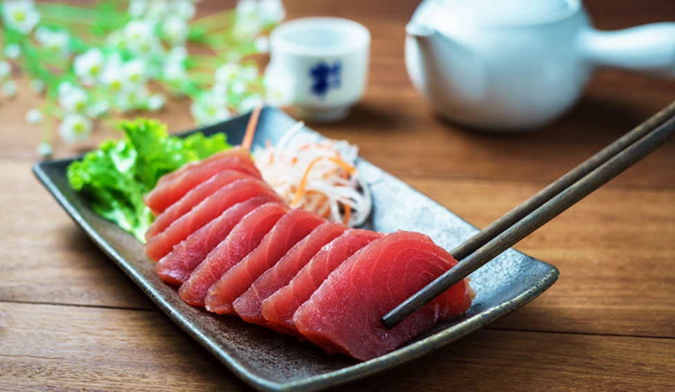 Guide to Make a Sashimi Sushi
